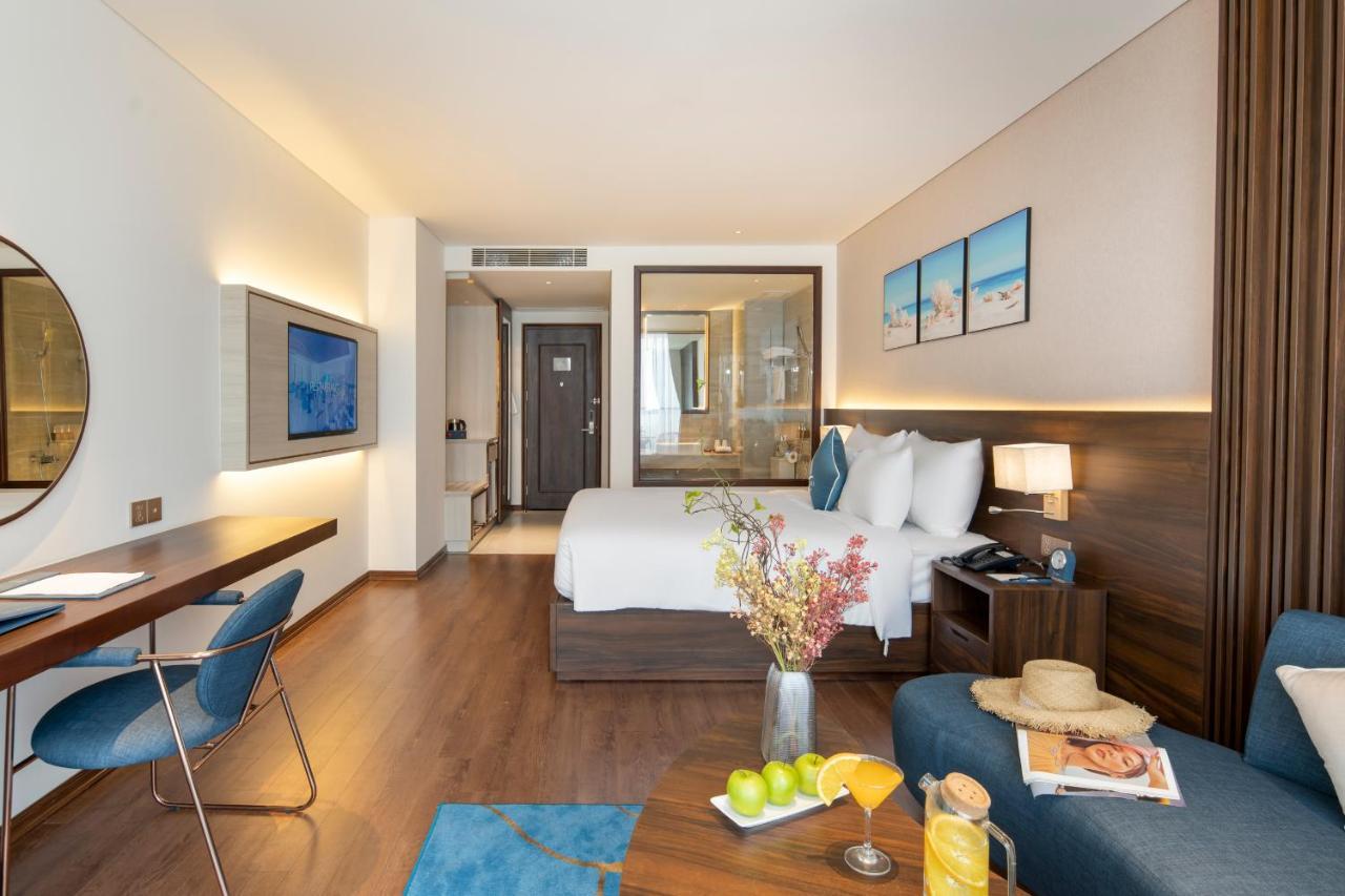 Canvas Danang Beach Hotel Екстериор снимка
