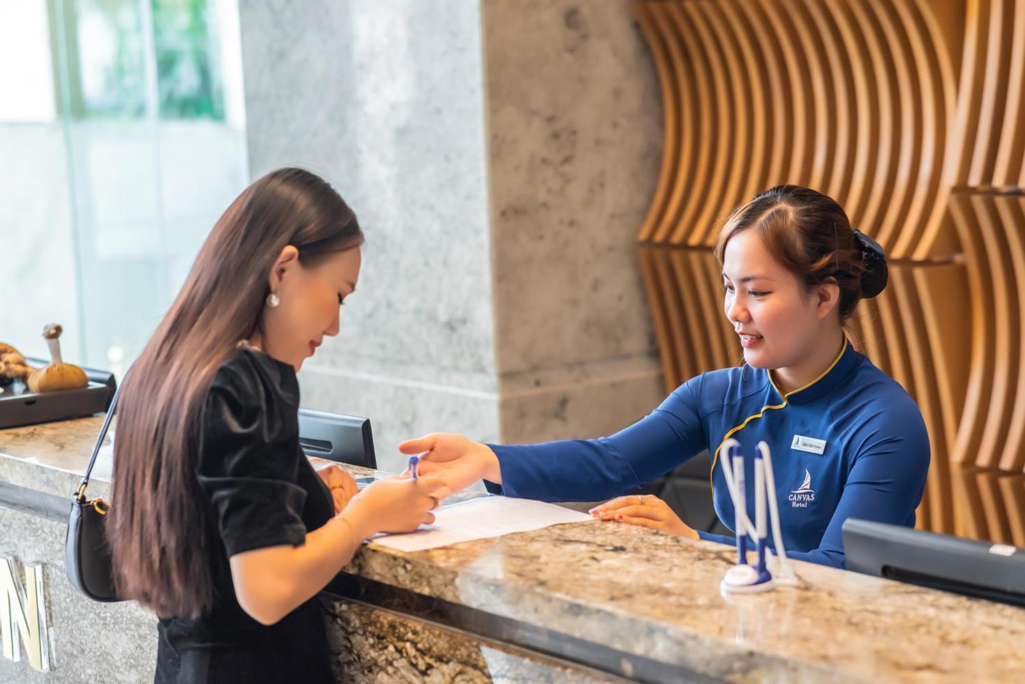 Canvas Danang Beach Hotel Екстериор снимка